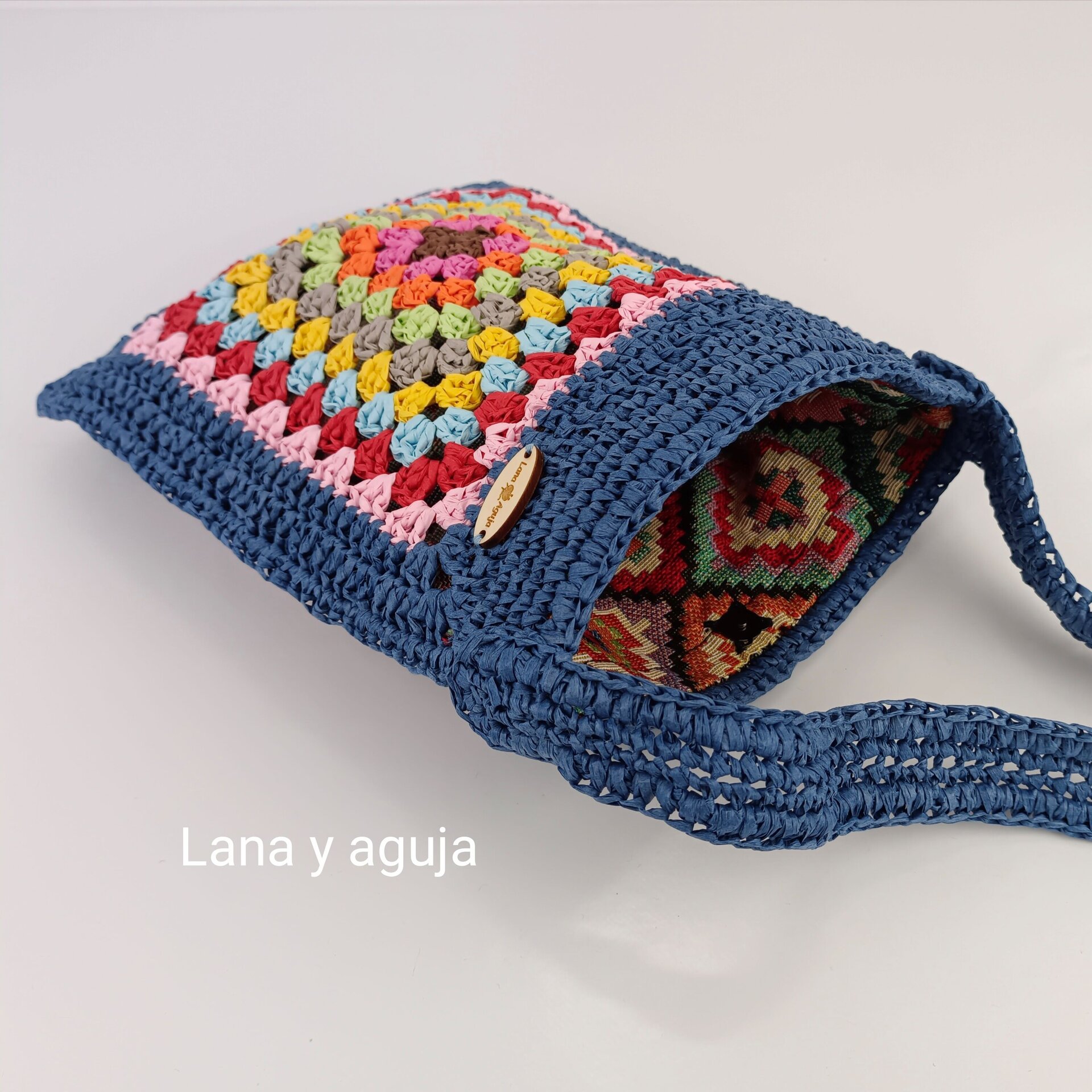 Bolso modelo Luna, bolso de hombro, tejido con rafia muy ligero. - 9