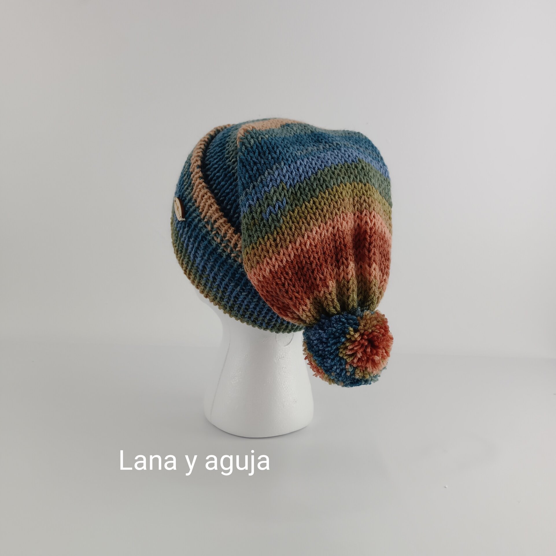 Gorro de lana largo, unisex, pompón, tejido doble. VARIOS COLORES - 8