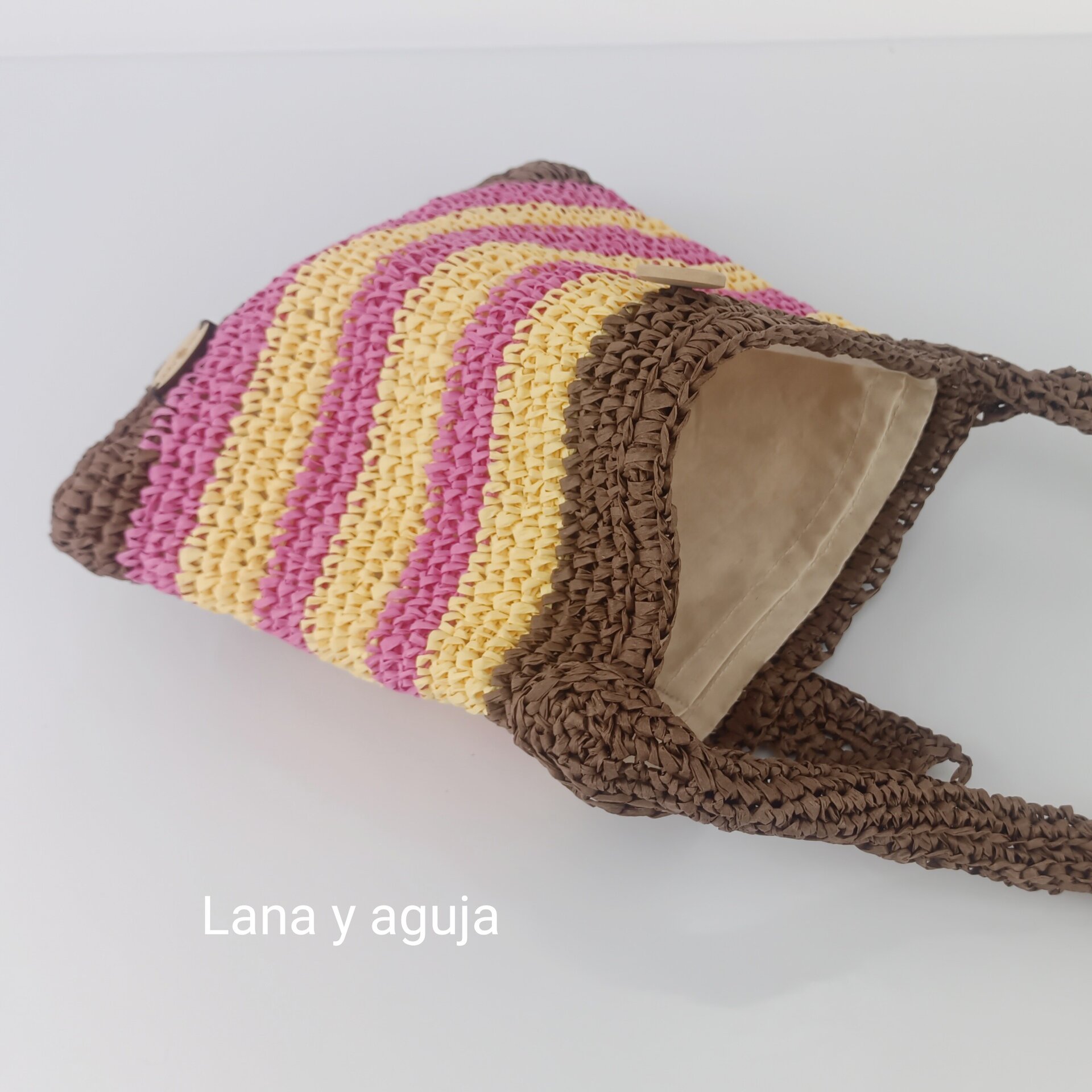 Bolso de hombro, tejido a mano, diseño rafia, forro interior con bolsillo. - 4