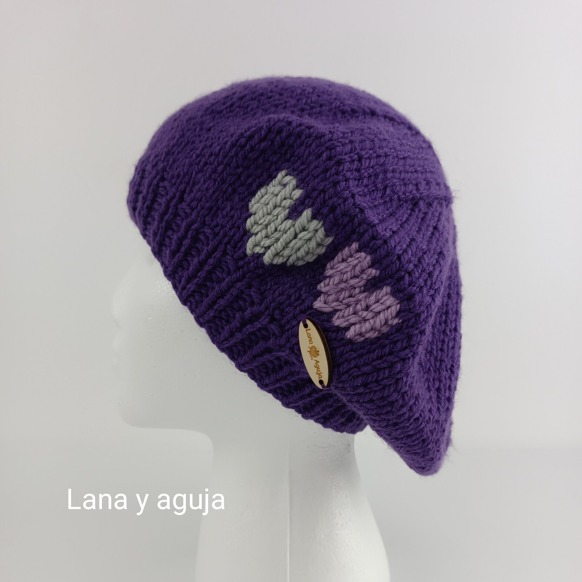 Boina tejida a mano para mujer, Boina bordada, hecho a mano. VARIOS COLORES - 4