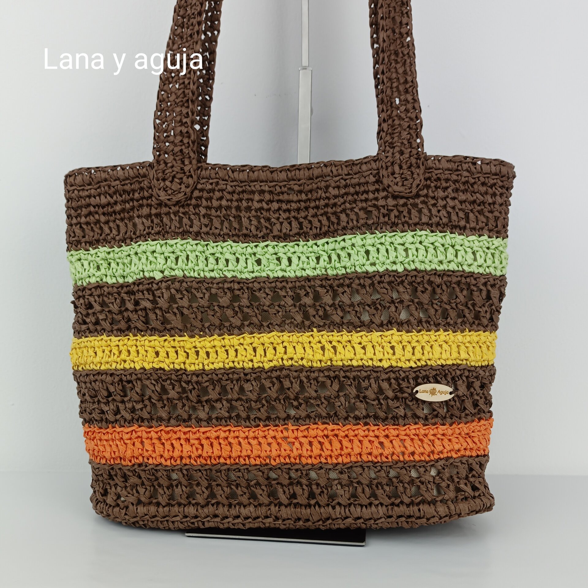 Bolso de crochet, estilo cesta, tejido a mano con rafia. - 7