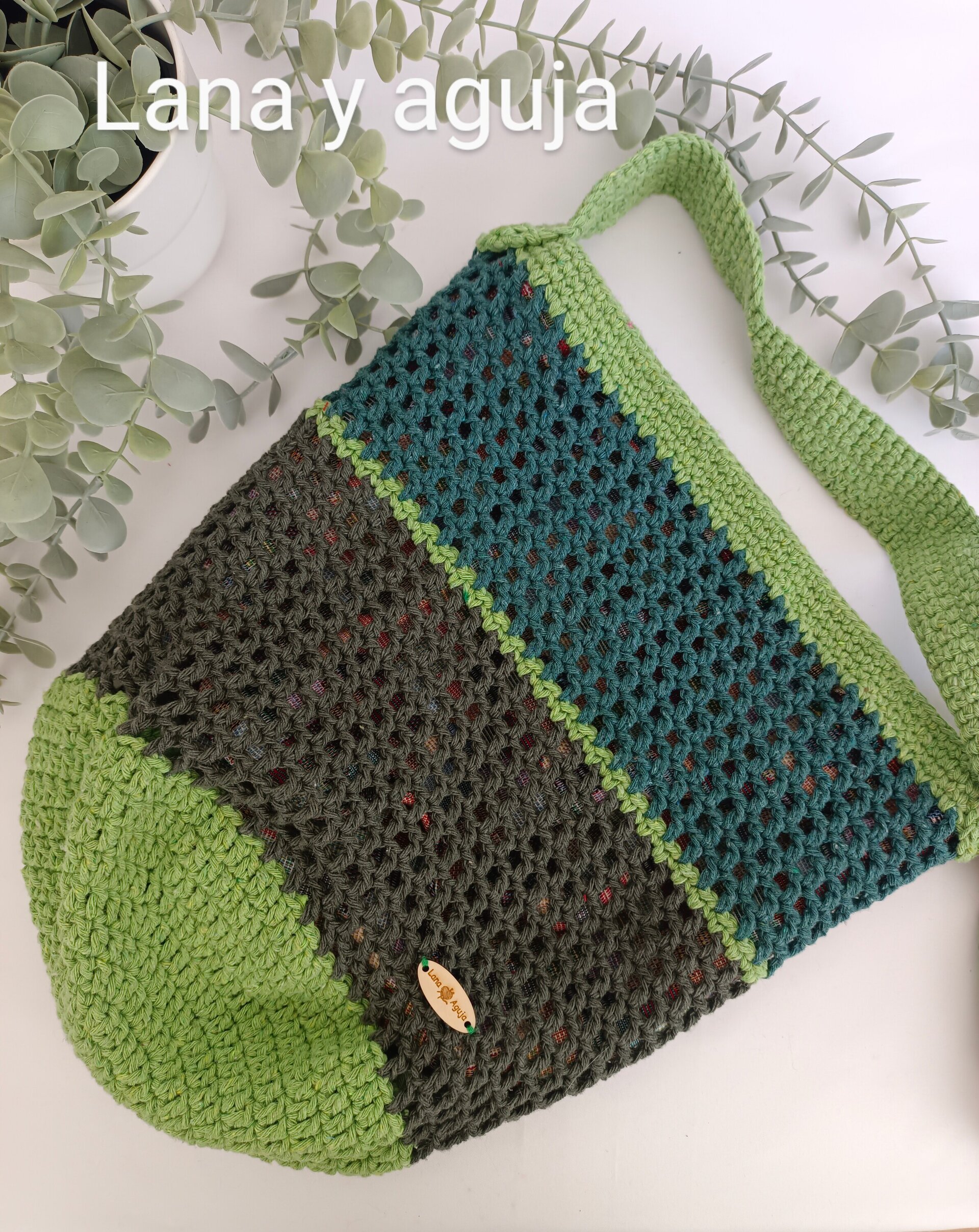 Bolso de crochet, bolso de hombro, tejido a mano, diseño original. - 3
