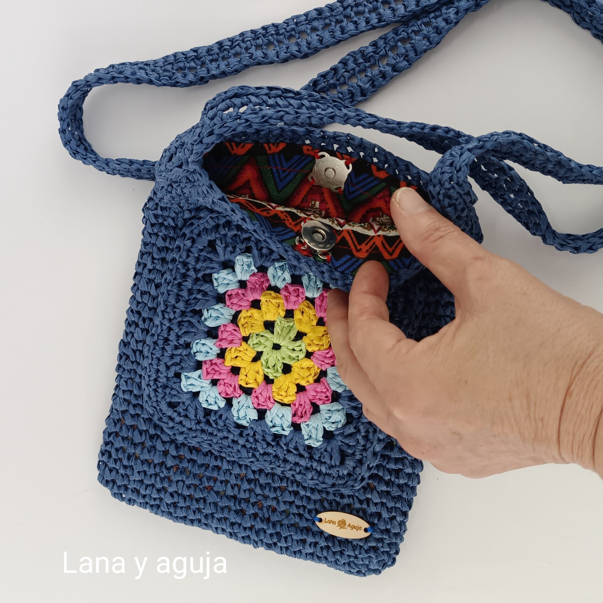 Bolso de crochet, bolso de hombro, tejido a mano, diseño original. - 5