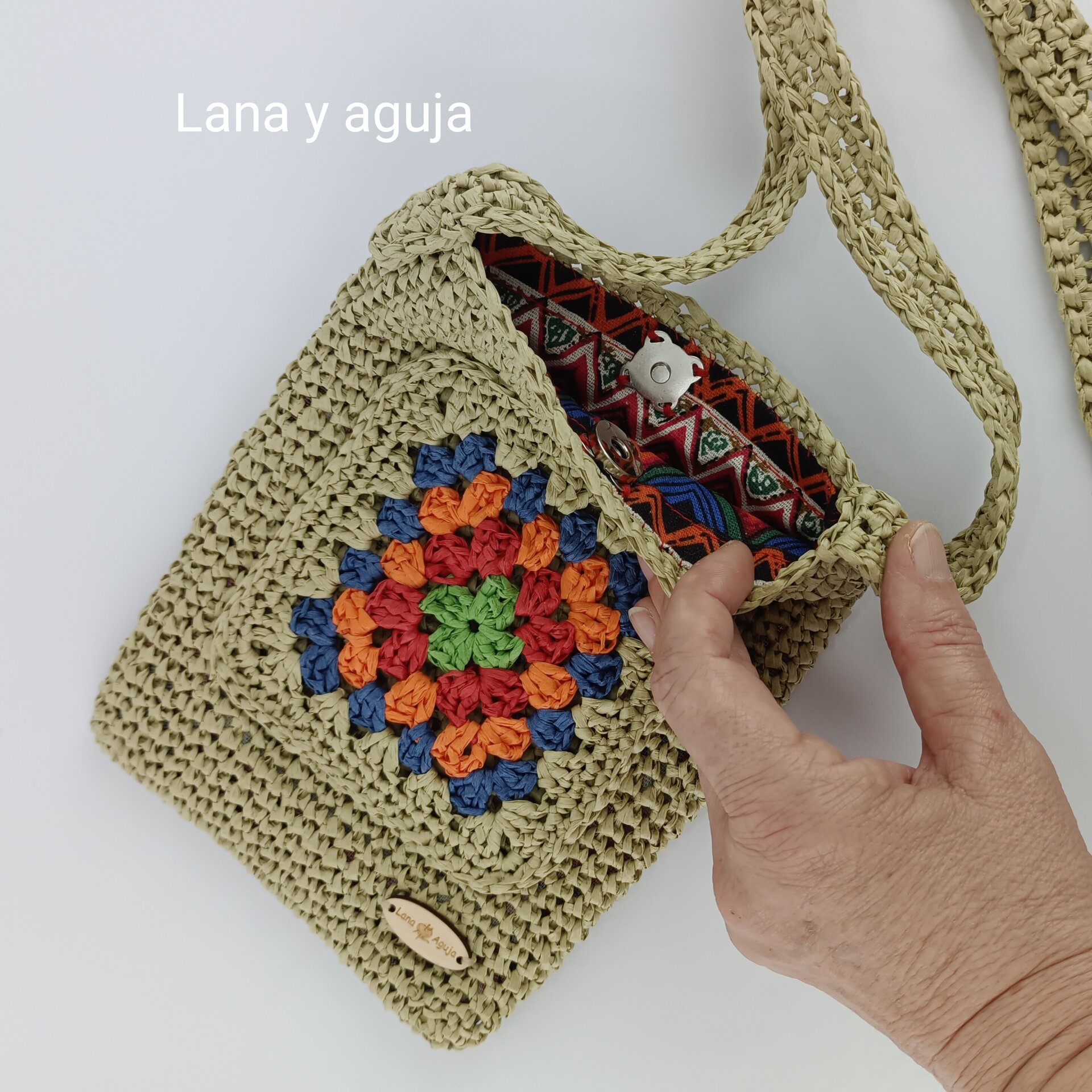 Bolso de crochet, bolso de hombro, tejido a mano, diseño original. - 5