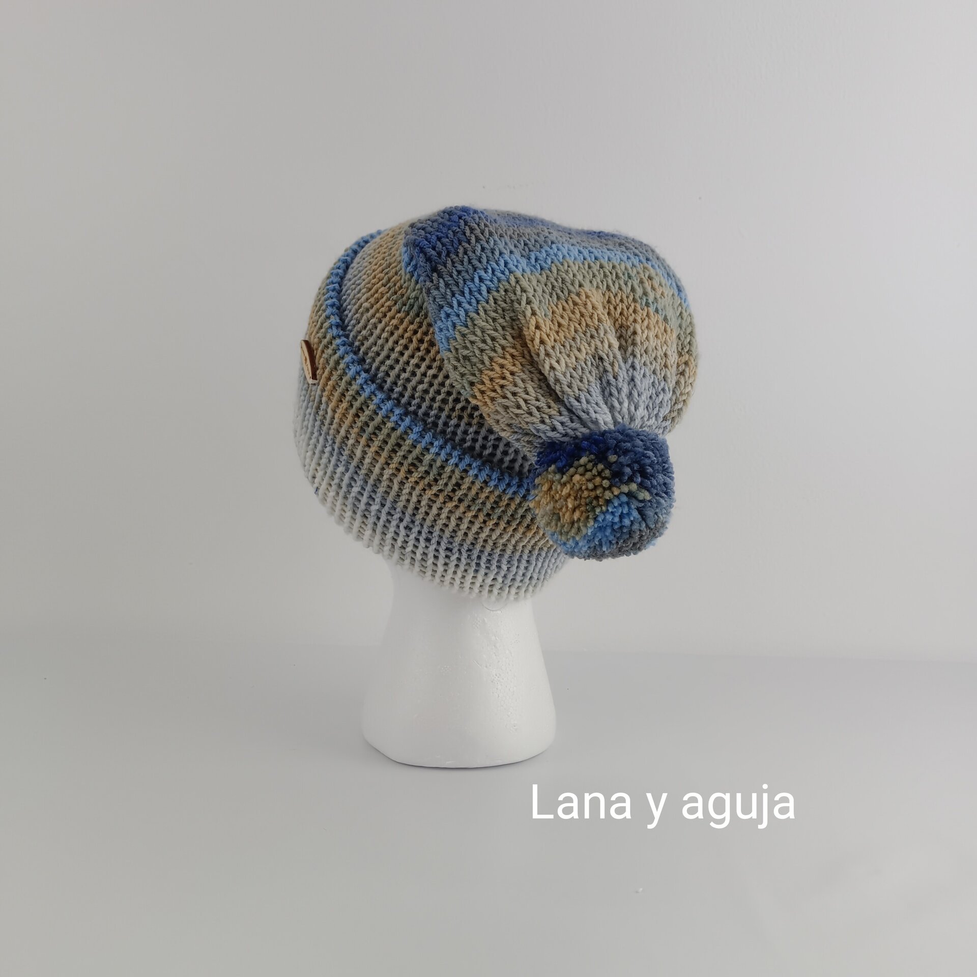 Gorro de lana largo, unisex, pompón, tejido doble. VARIOS COLORES - 11