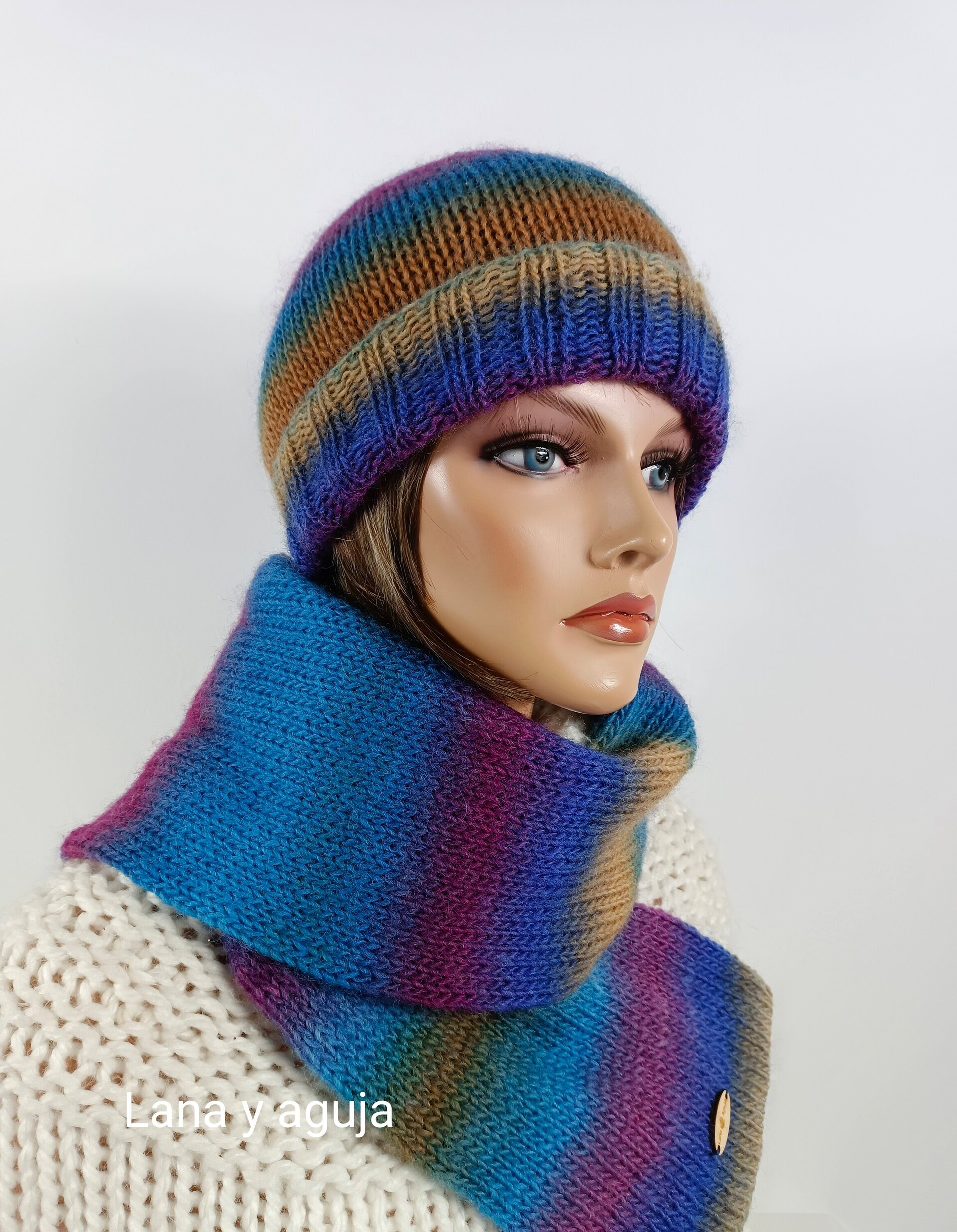 Conjunto de gorro y bufanda de lana, hecho a mano. VARIOS COLORES. - 7