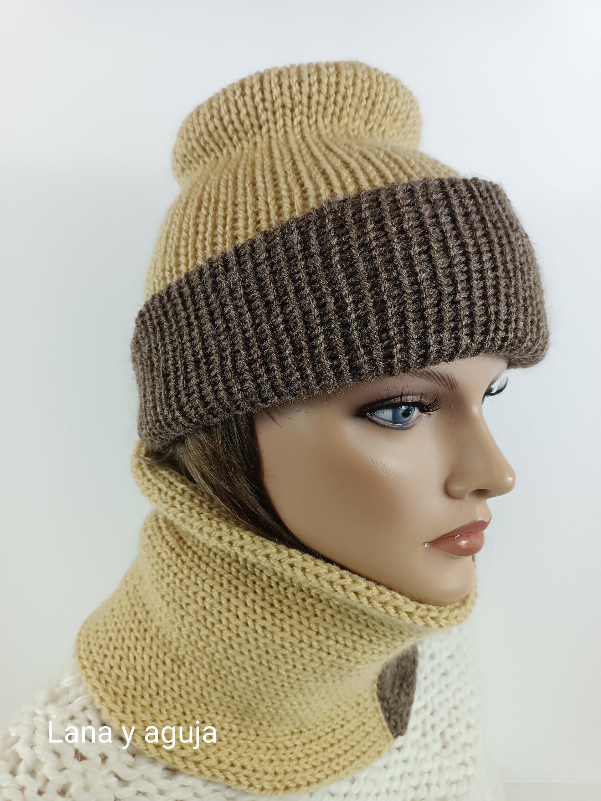 Conjunto de gorro y cuello, tejido a mano. VARIOS COLORES. - 9