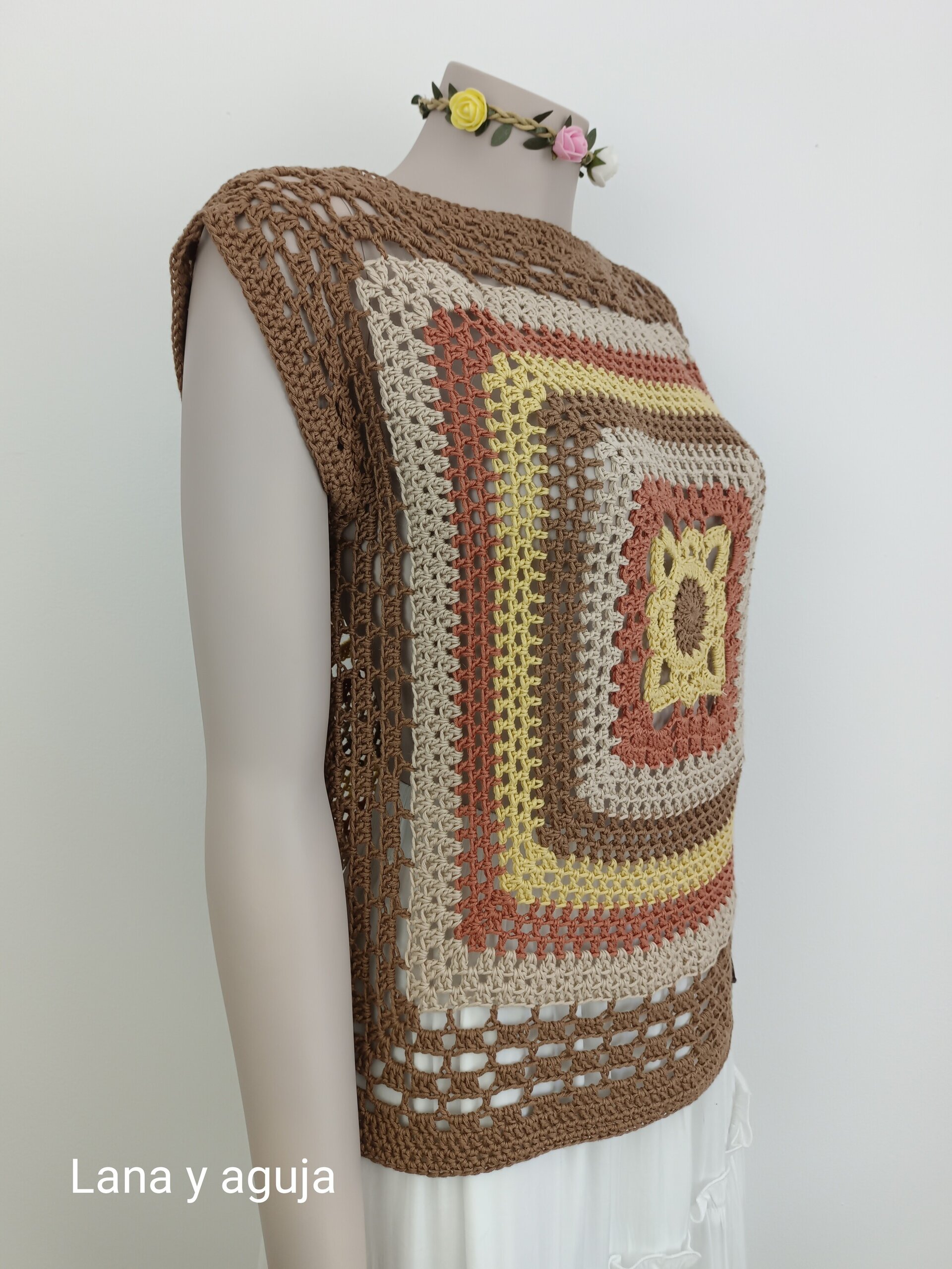 Top granny crochet, tejido a mano. Talla S-M. Algodón. - 2