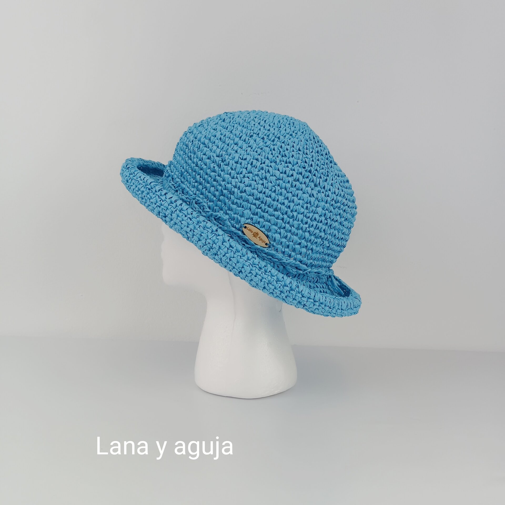 Sombrero de mujer para verano, bucket hat, gorro de cubo en rafia. - 7