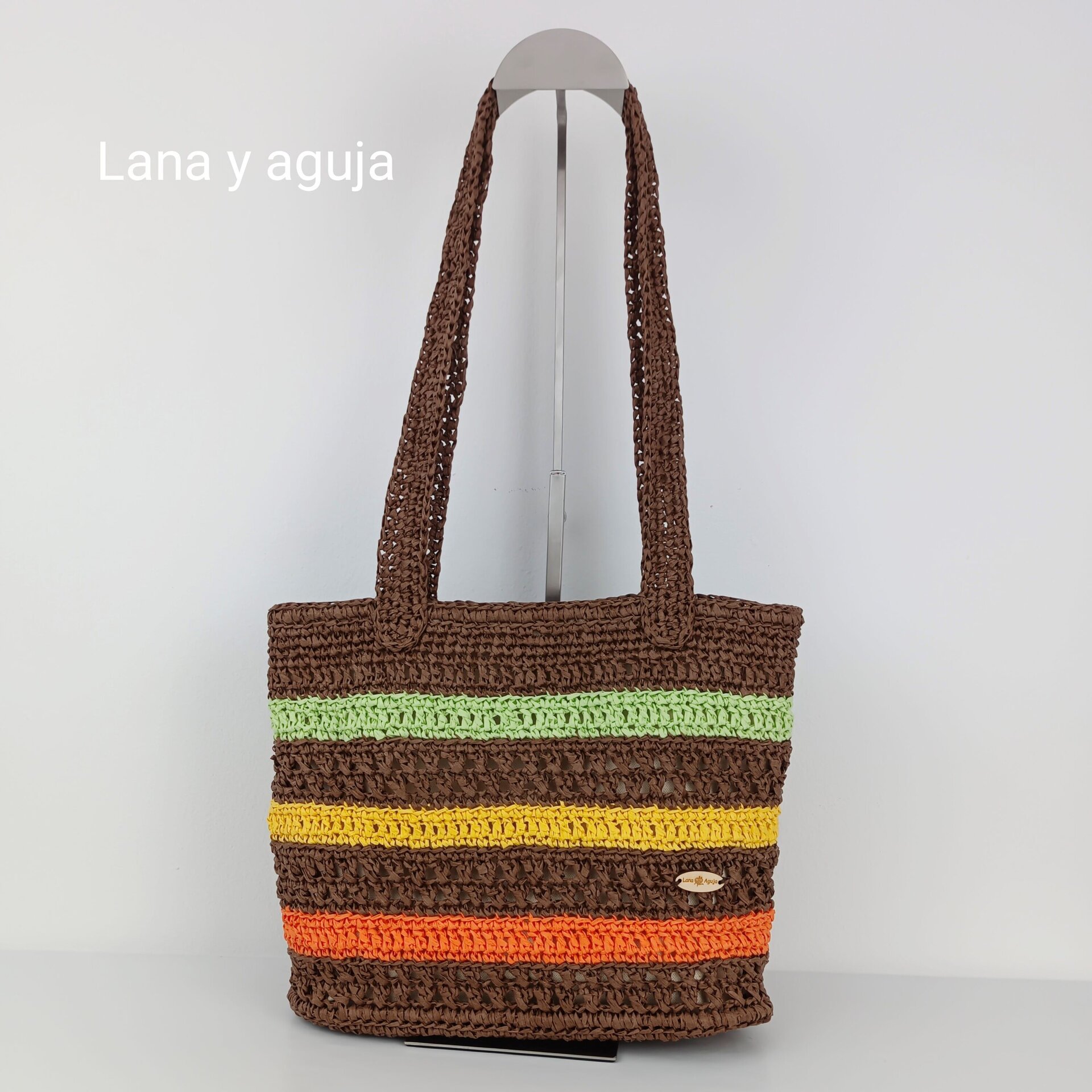 Bolso estilo cesta, Modelo Brisa, tejido con rafia. - 2