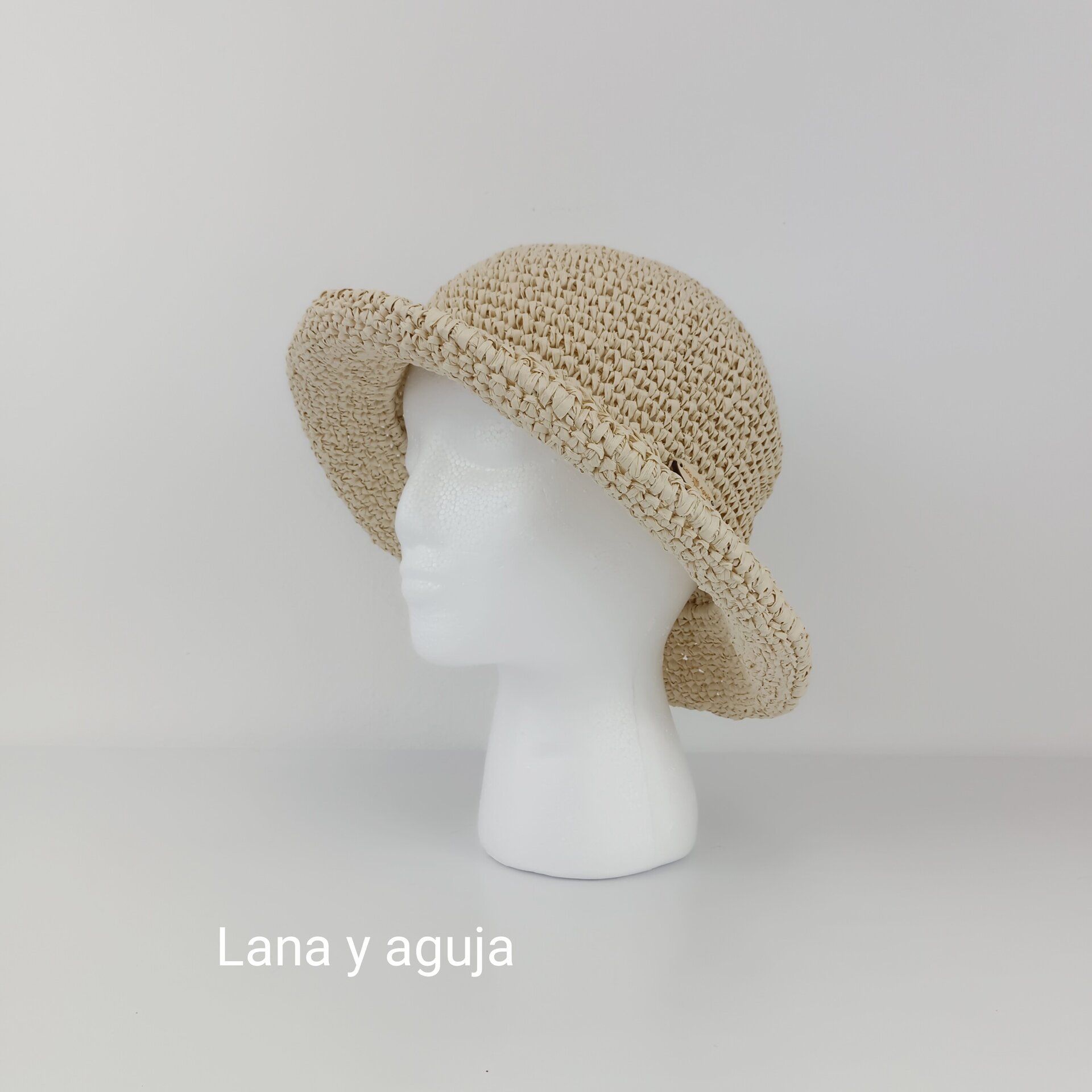 Sombrero de mujer para verano, bucket hat, gorro de cubo en rafia. - 7