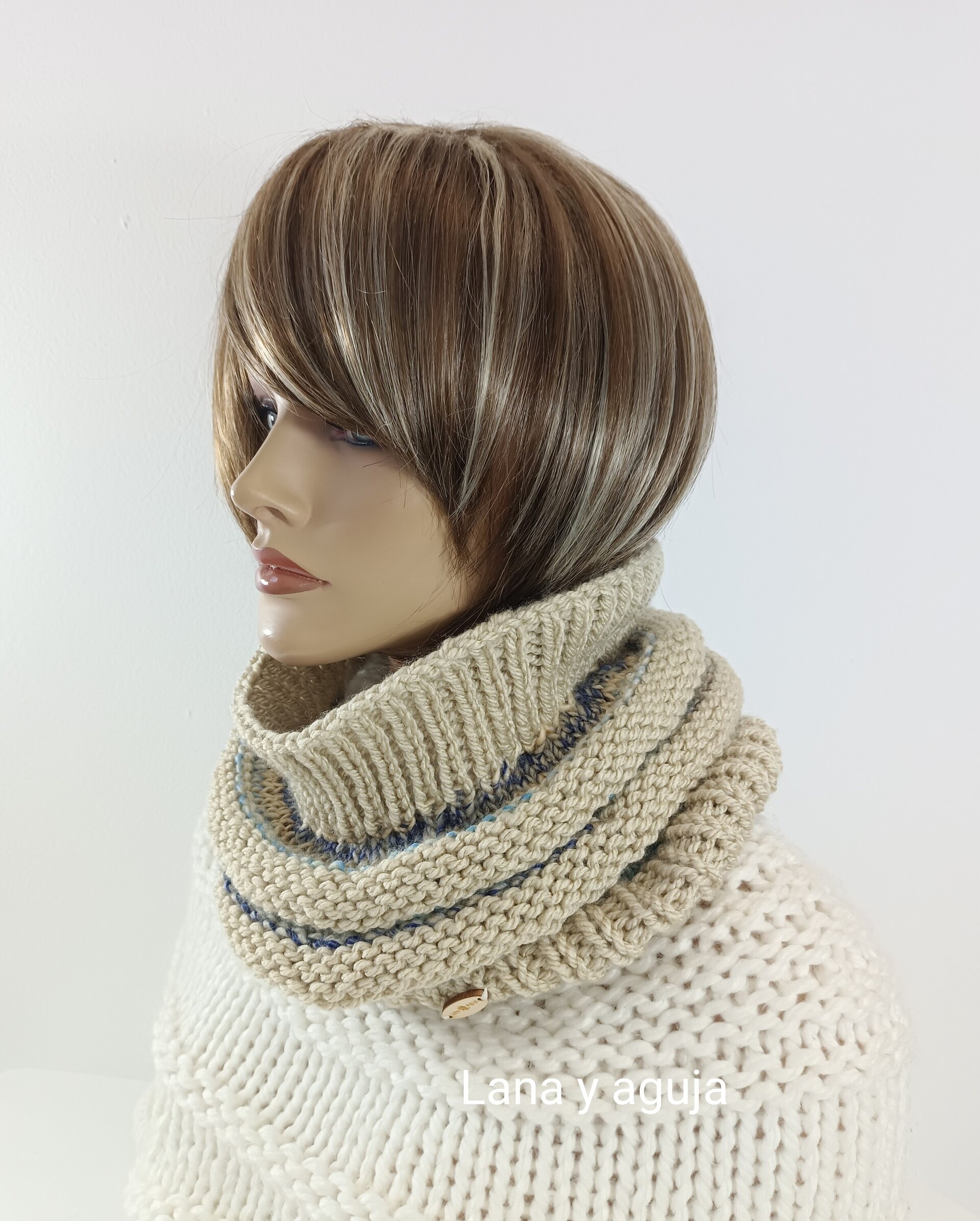 Cuello de lana tejido con dos agujas. Unisex - 2
