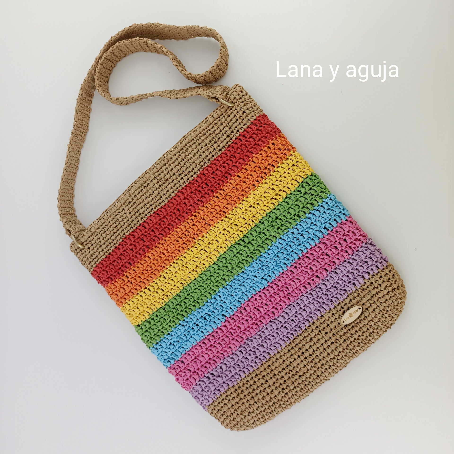 Bolso de crochet, estilo casual, tejido a mano con rafia. - 4