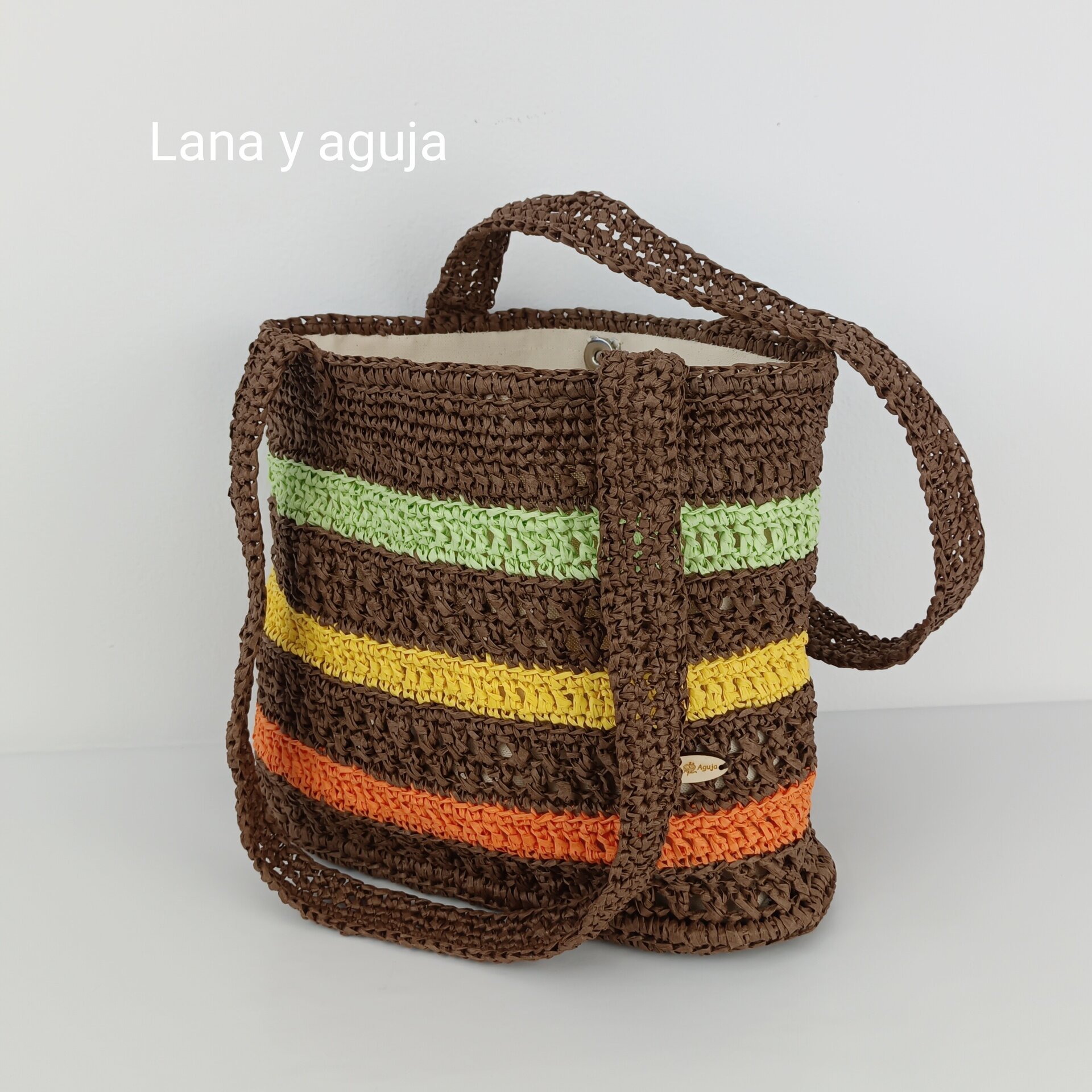 Bolso de crochet, estilo cesta, tejido a mano con rafia. - 6