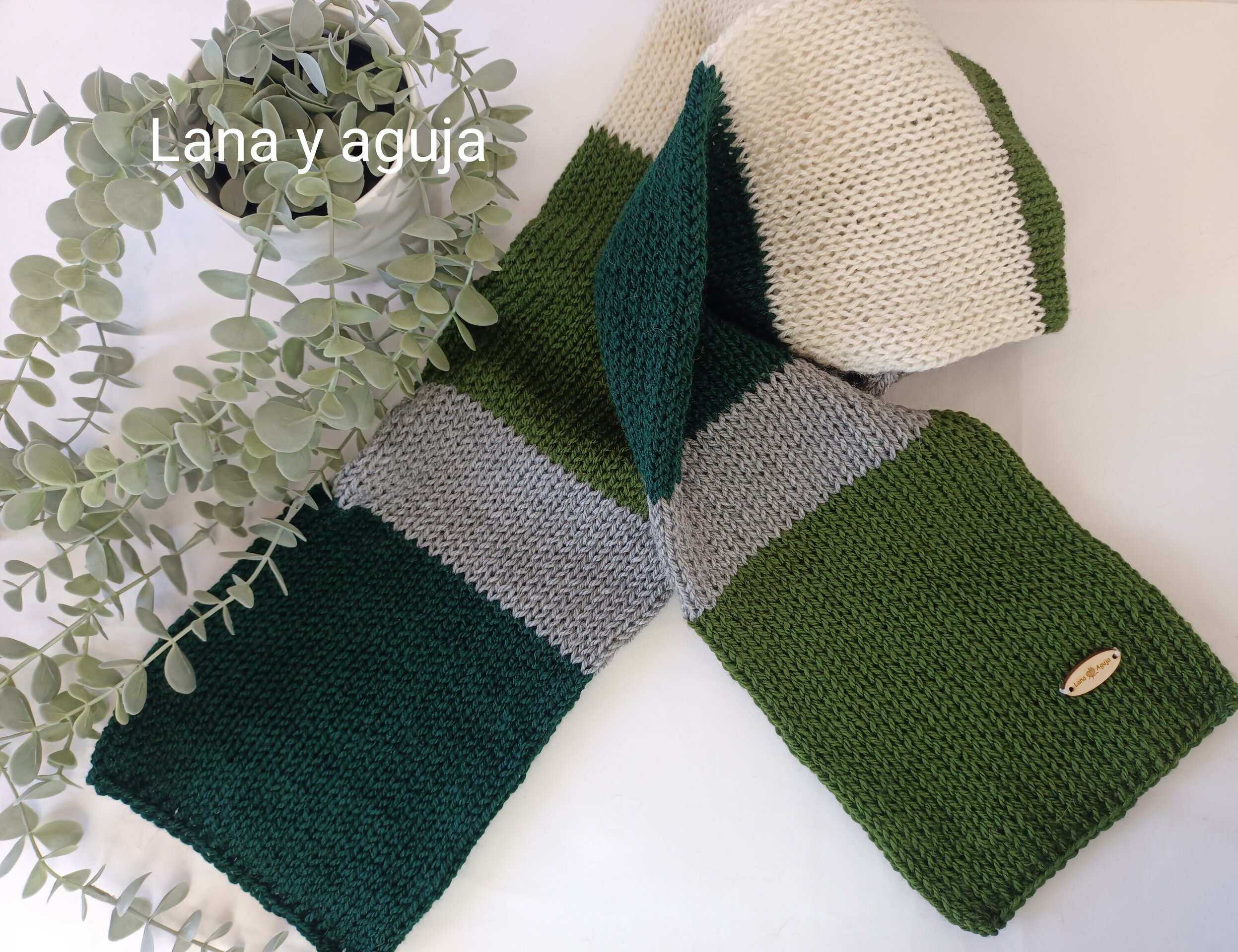 Bufanda de lana, tejido doble, rayas verde, beis y gris. - 3